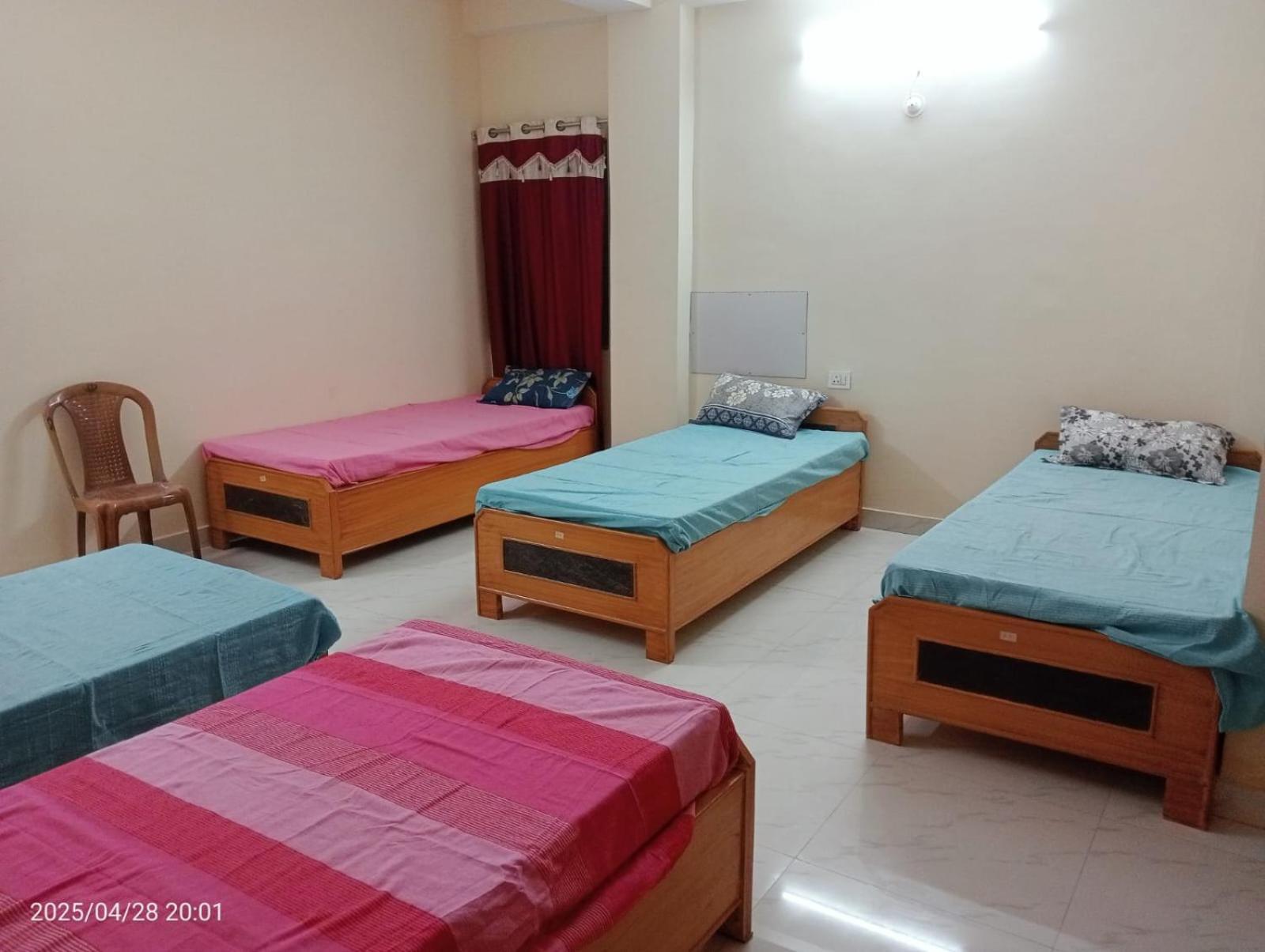 Hotel Vishwa Residency 파트나 객실 사진